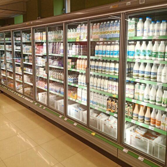 Склянні двері для холодильних регалів Pusula